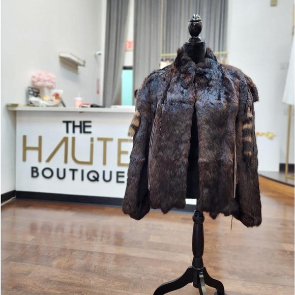 Authentic Rabbit Fur in Excellent Condition. - Picture 3 of 7